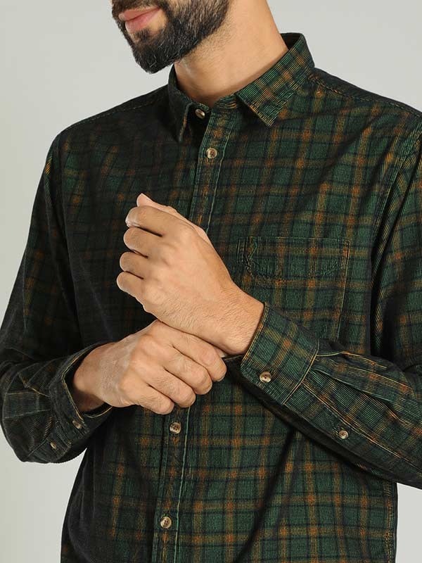 Indian Terrain Men's Slim Fit Full Sleeve Checkered Green Shirt